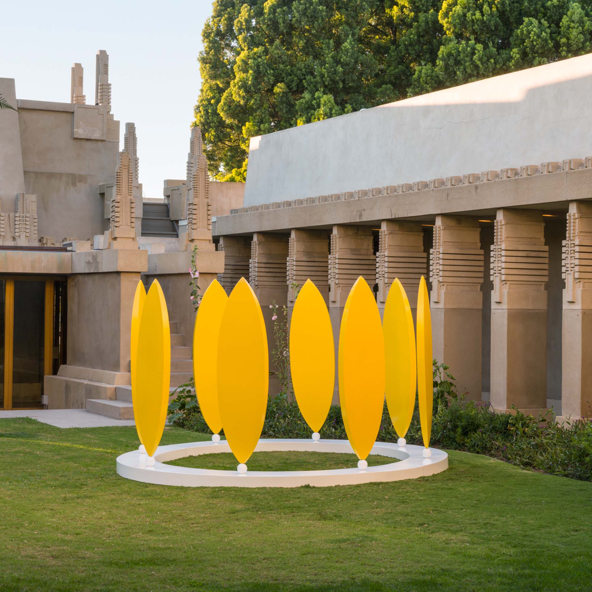 Frank Lloyd Wright Never Looked This Good